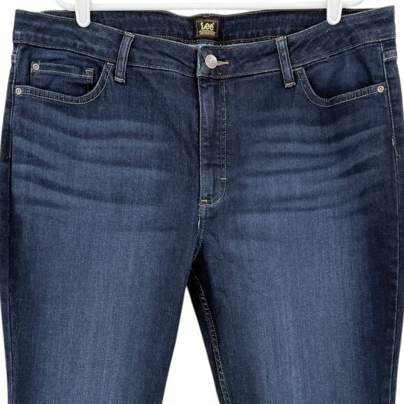 Lee Women's Straight Mid Rise Stretch Friction Resistant Blue Jeans Size 20L NWT - Picture 3 of 11